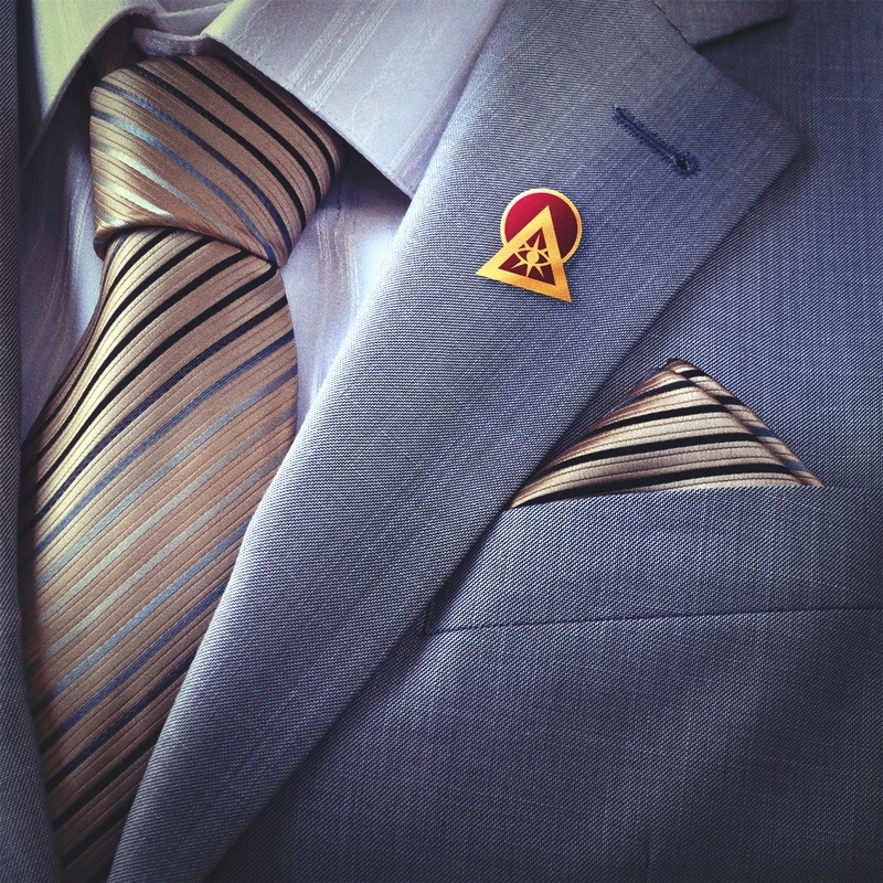 ILLUMINATI INSIGNIA PIN - Image 4